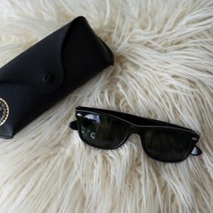 New Wayfarer Ray Ban Sunglasses